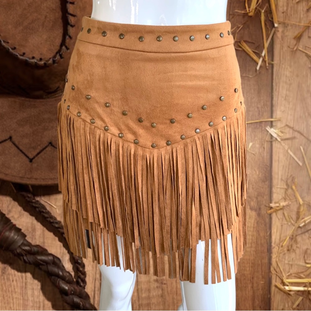 SHEIN WESTERN FRINGE STUDDED SKIRT. WOMEN’S SIZE SMALL